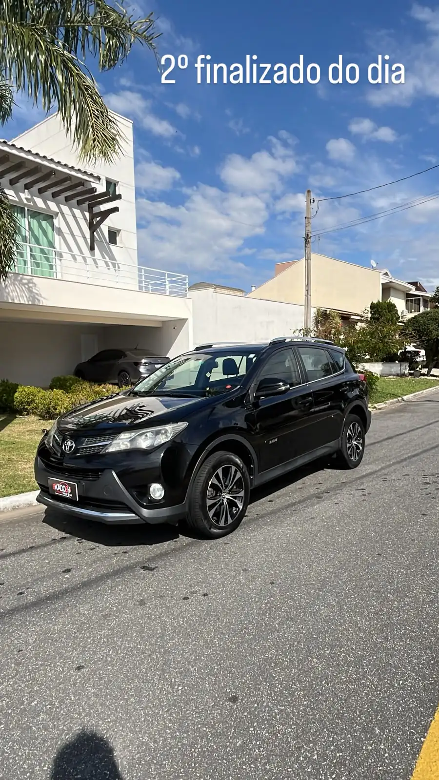 SUV preto finalizado com brilho espelhado — Kadosh Details Brasil